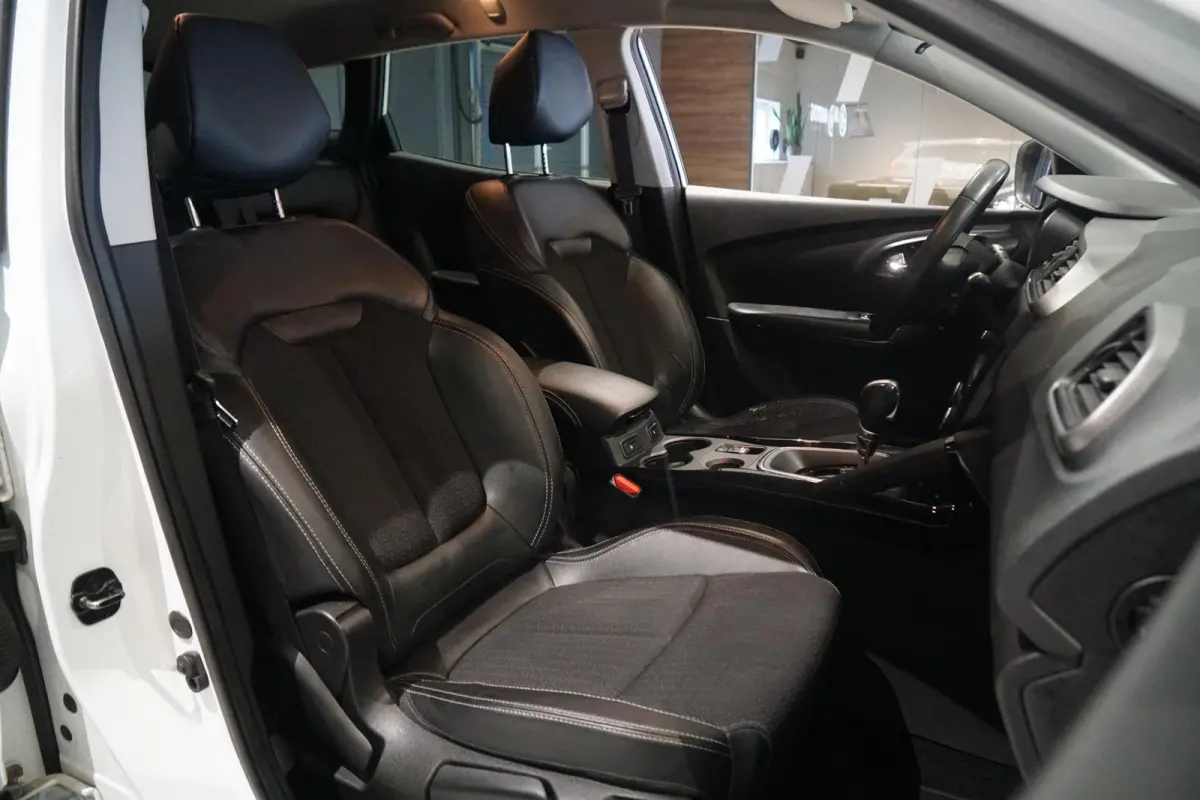 1.5 dCi Intens *INCL. BTW* + AUTOMAAT / STOELVERWARMING
