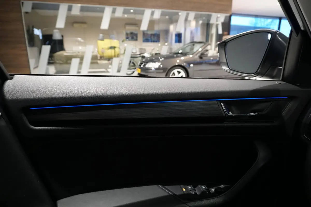 1.5 TSI Business Edition + SPORTSTOELEN / CAMERA / TREKHAAK ELEKTRISCH