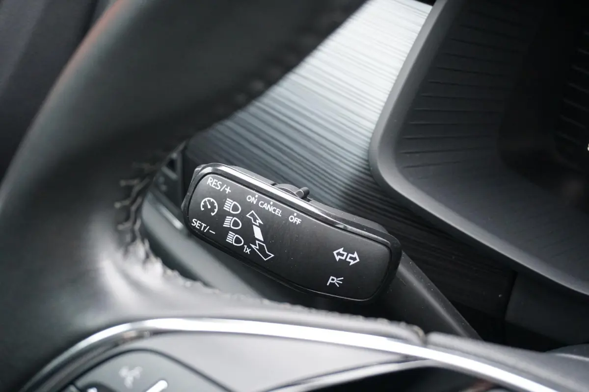 1.5 TSI Business Edition + SPORTSTOELEN / CAMERA / TREKHAAK ELEKTRISCH