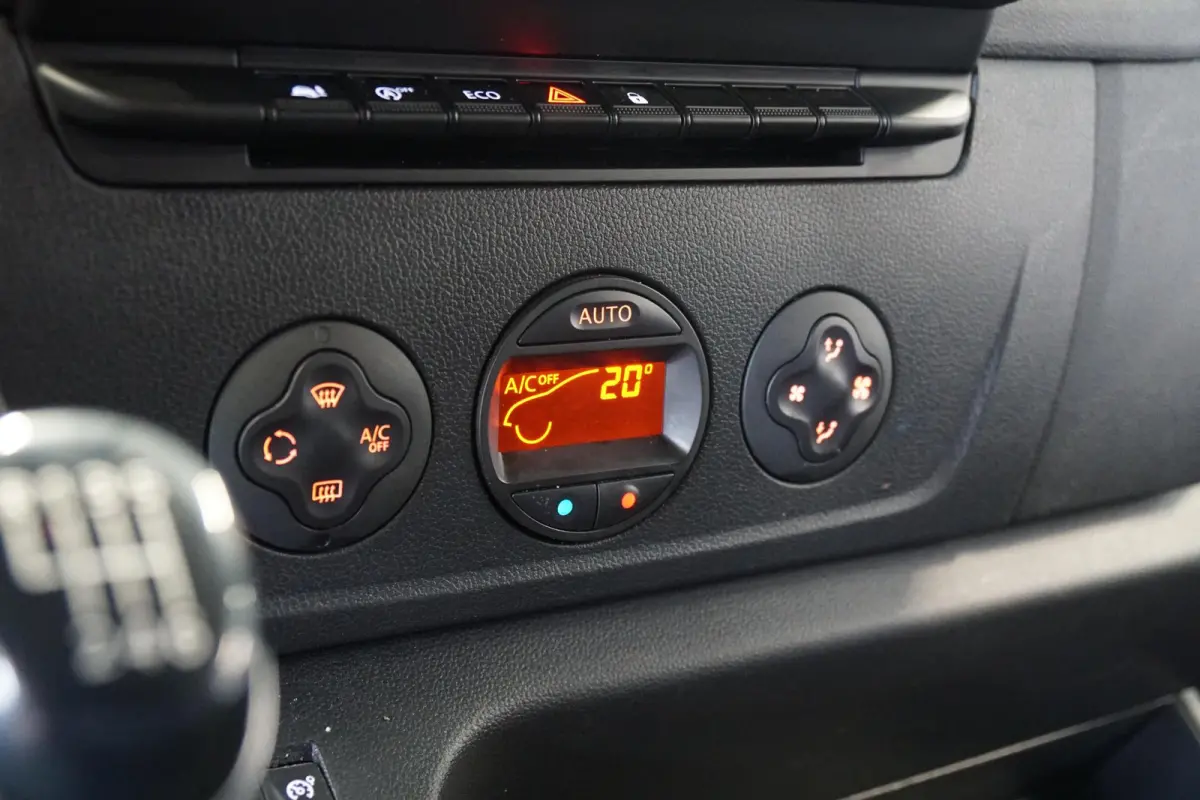 2.3 TURBO 150 PK L2H2 + 2500 KG TREKHAAK / CAMERA / CARPLAY / NAVIGATIE