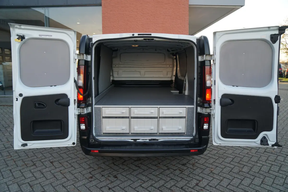 1.6 dCi 95 L1H1 Visia + INBOUW / OMVORMER / SENSOREN