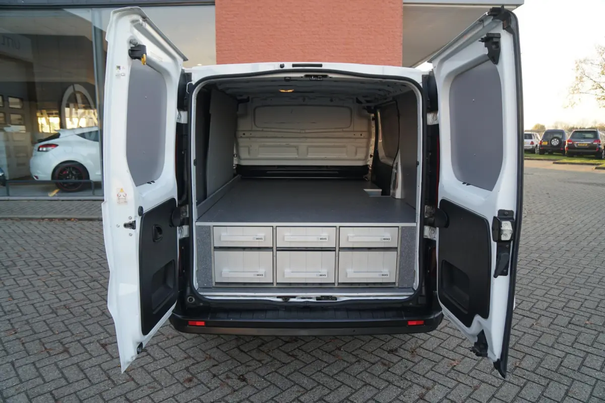 1.6 dCi 95 L1H1 Visia + INBOUW / OMVORMER / SENSOREN