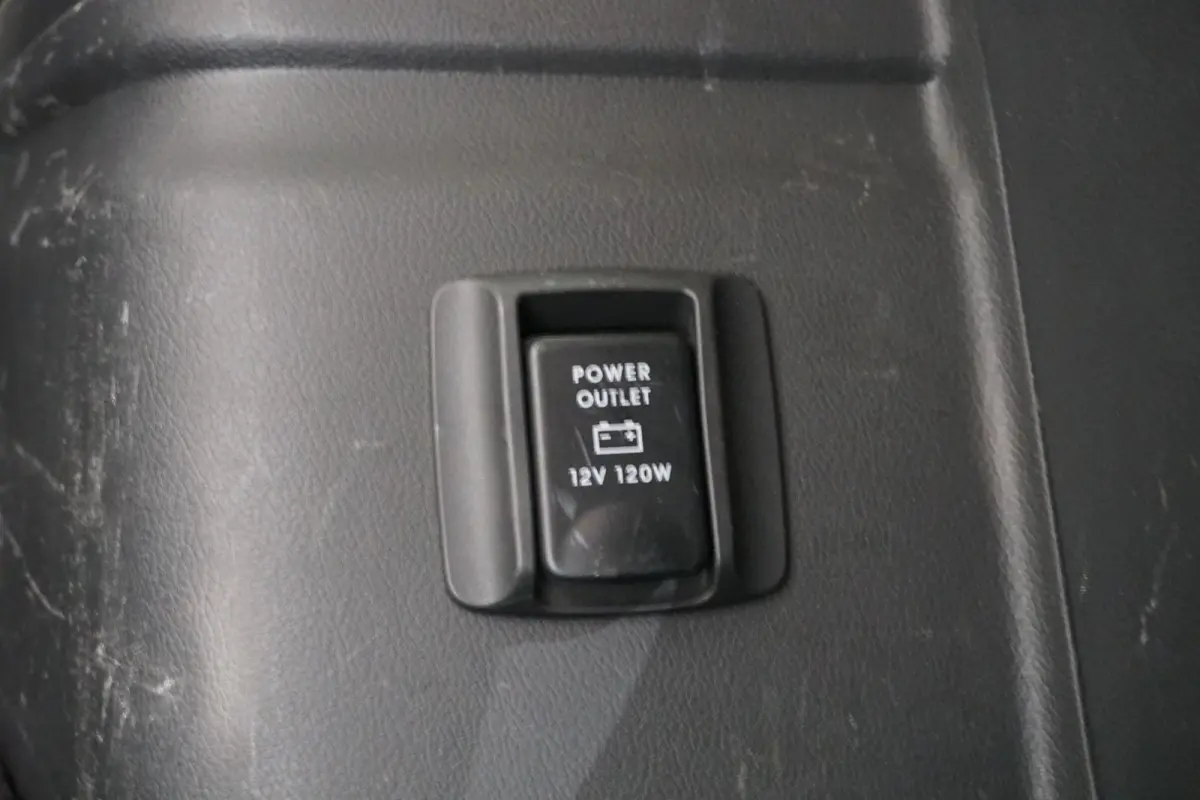 2.4 PHEV Pure + TREKHAAK / CARPLAY / CAMERA / STOELVERWARMING /