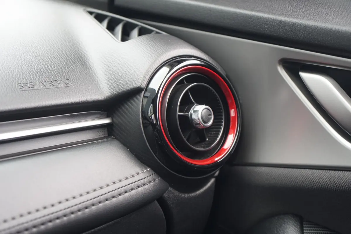 2.0 SkyActiv-G 120 S + LED / NAVIGATIE / SENSOREN / STOELVERWARMING