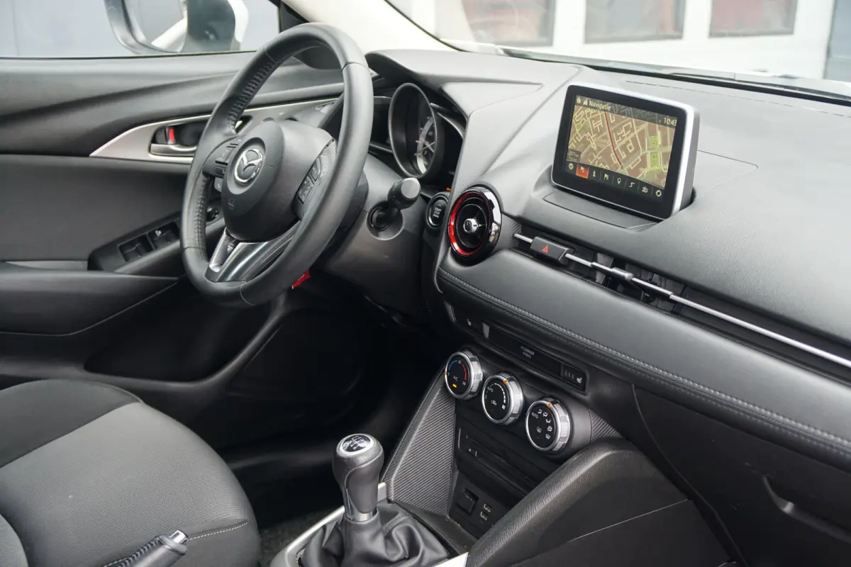 2.0 SkyActiv-G 120 S + LED / NAVIGATIE / SENSOREN / STOELVERWARMING