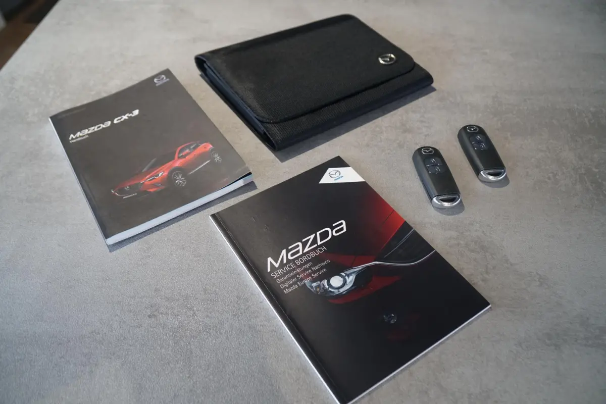 2.0 SkyActiv-G 120 S + LED / NAVIGATIE / SENSOREN / STOELVERWARMING