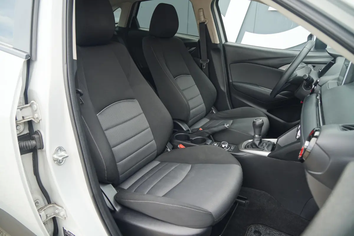 2.0 SkyActiv-G 120 S + LED / NAVIGATIE / SENSOREN / STOELVERWARMING