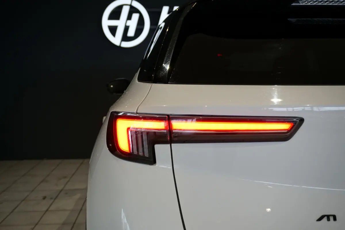 1.2 Turbo GS Line AUT. + MATRIX LED / DODEHOEK / CAMERA