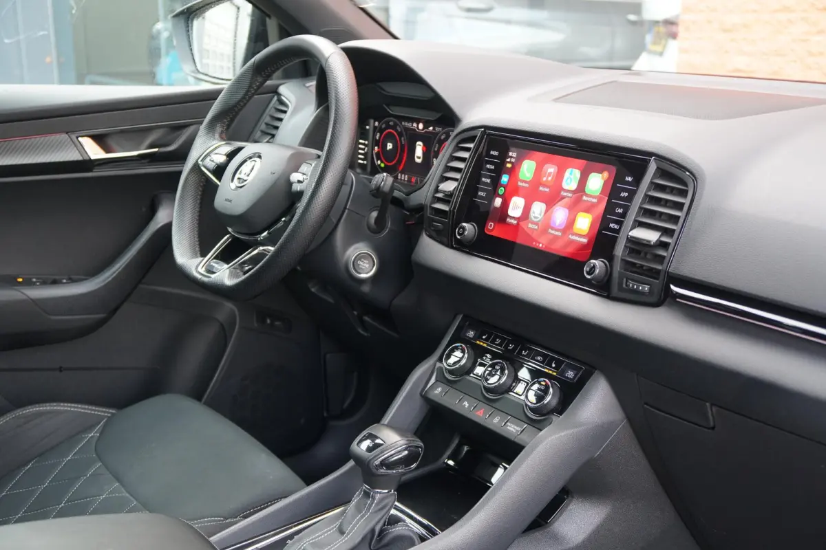 1.5 TSI ACT Sportline Business *EERSTE EIGENAAR* + KEYLESS / CAMERA / CANTON AUDIO / TREKHAAK