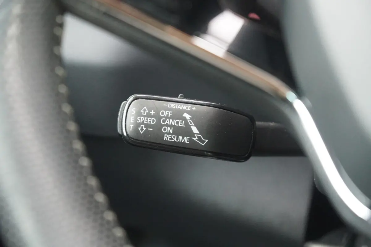1.5 TSI ACT Sportline Business *EERSTE EIGENAAR* + KEYLESS / CAMERA / CANTON AUDIO / TREKHAAK
