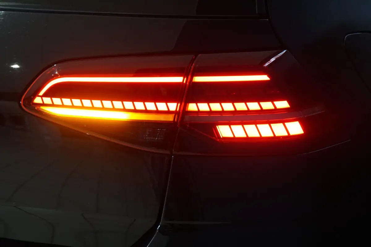 2.0 TDI GTD *INCL BTW* DSG / LEDER / CAMERA / LED / CARPLAY / ACC
