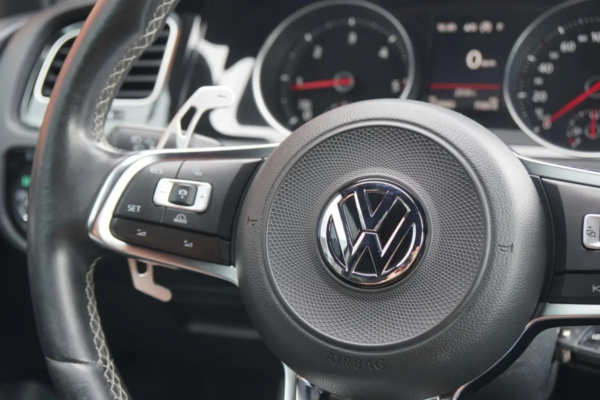 2.0 TDI GTD *INCL BTW* DSG / LEDER / CAMERA / LED / CARPLAY / ACC