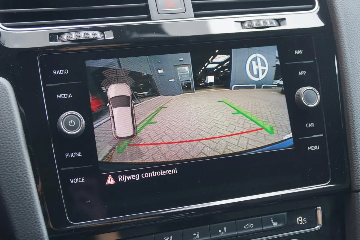 2.0 TDI GTD *INCL BTW* DSG / LEDER / CAMERA / LED / CARPLAY / ACC