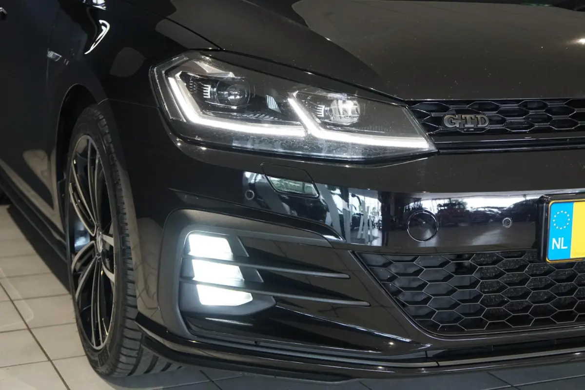 2.0 TDI GTD *INCL BTW* DSG / LEDER / CAMERA / LED / CARPLAY / ACC
