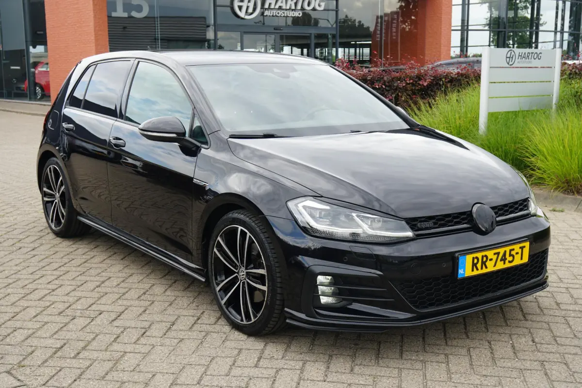 2.0 TDI GTD *INCL BTW* DSG / LEDER / CAMERA / LED / CARPLAY / ACC