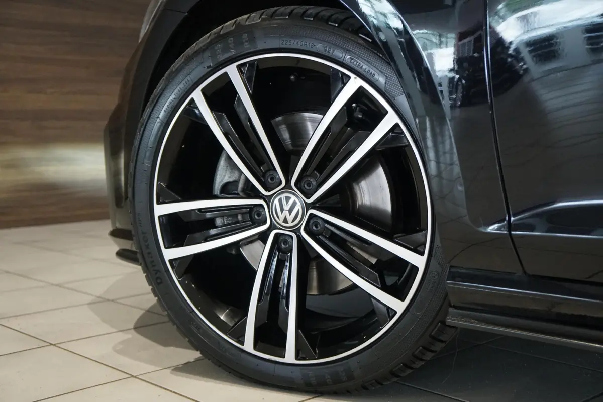 2.0 TDI GTD *INCL BTW* DSG / LEDER / CAMERA / LED / CARPLAY / ACC