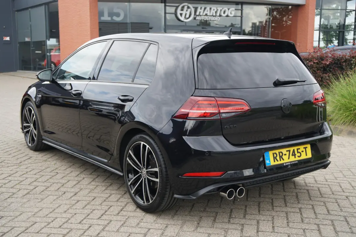 2.0 TDI GTD *INCL BTW* DSG / LEDER / CAMERA / LED / CARPLAY / ACC