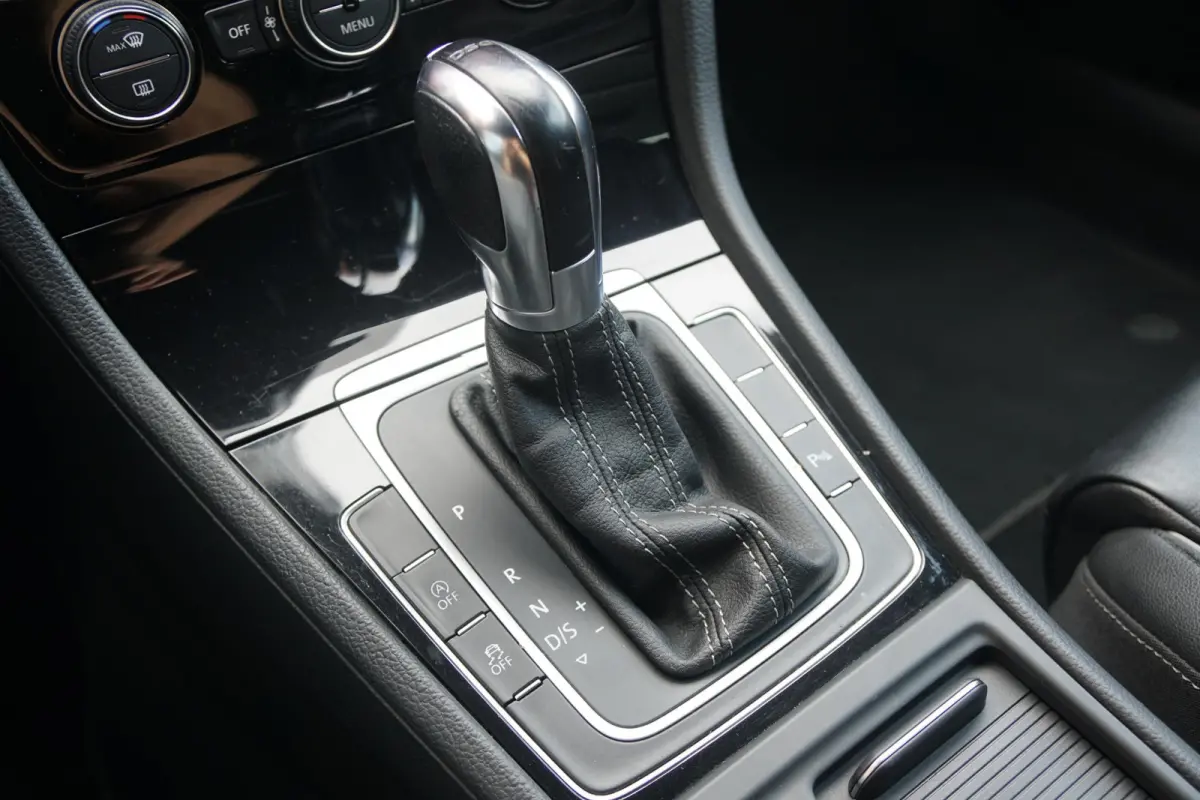 2.0 TDI GTD *INCL BTW* DSG / LEDER / CAMERA / LED / CARPLAY / ACC