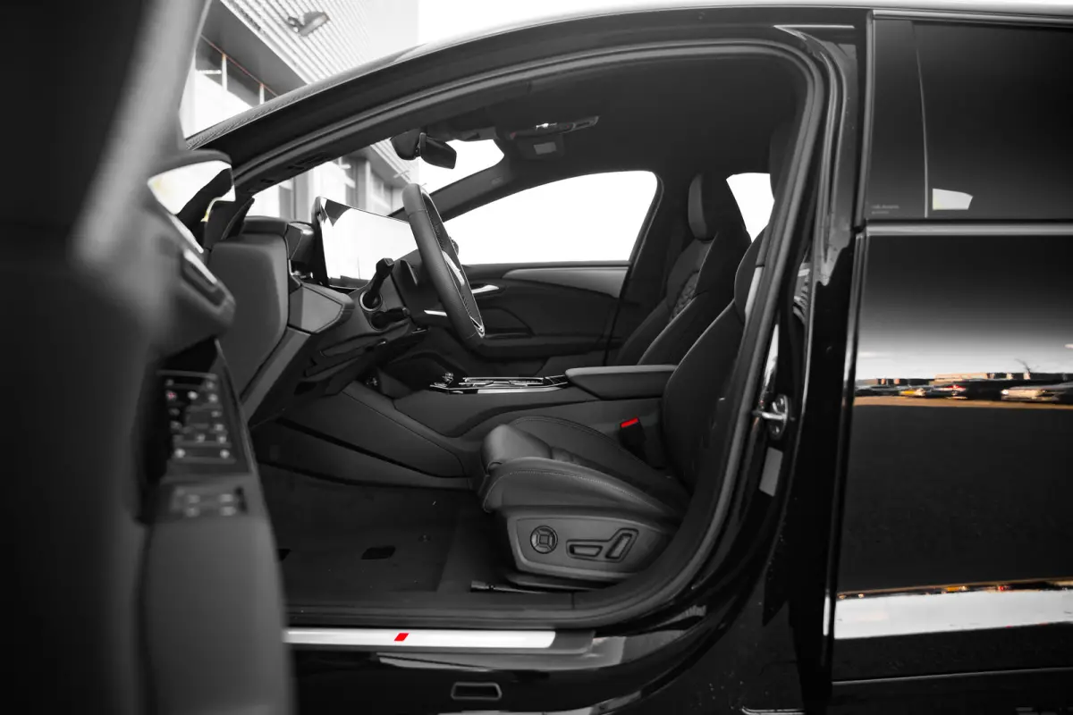 S edition | Audi smartphone interface | Comfortsleutel | Elektrisch instelbare voorstoelen