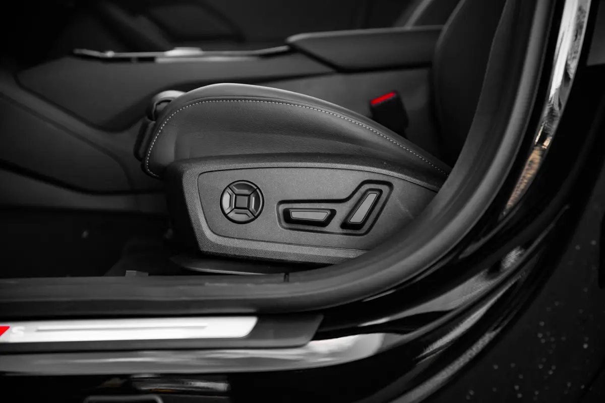 S edition | Audi smartphone interface | Comfortsleutel | Elektrisch instelbare voorstoelen