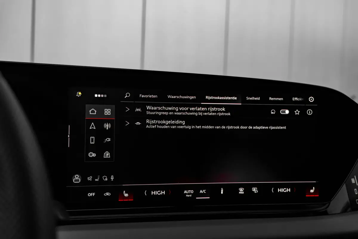 S edition, A6 e-tron (2025) | Audi smartphone interface | Comfortsleutel | Elektrisch instelbare voorstoelen