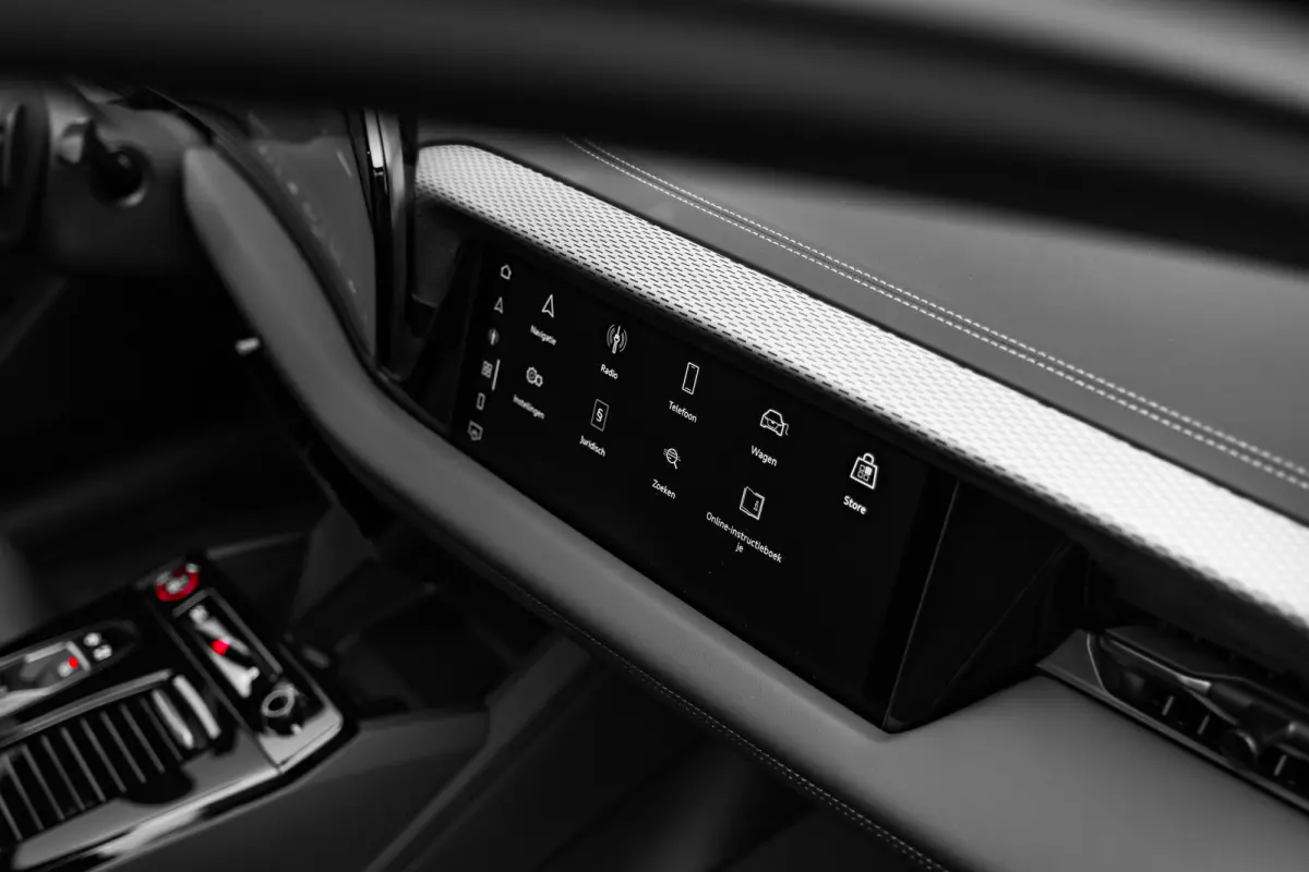 S edition, A6 e-tron (2025) | Audi smartphone interface | Comfortsleutel | Elektrisch instelbare voorstoelen