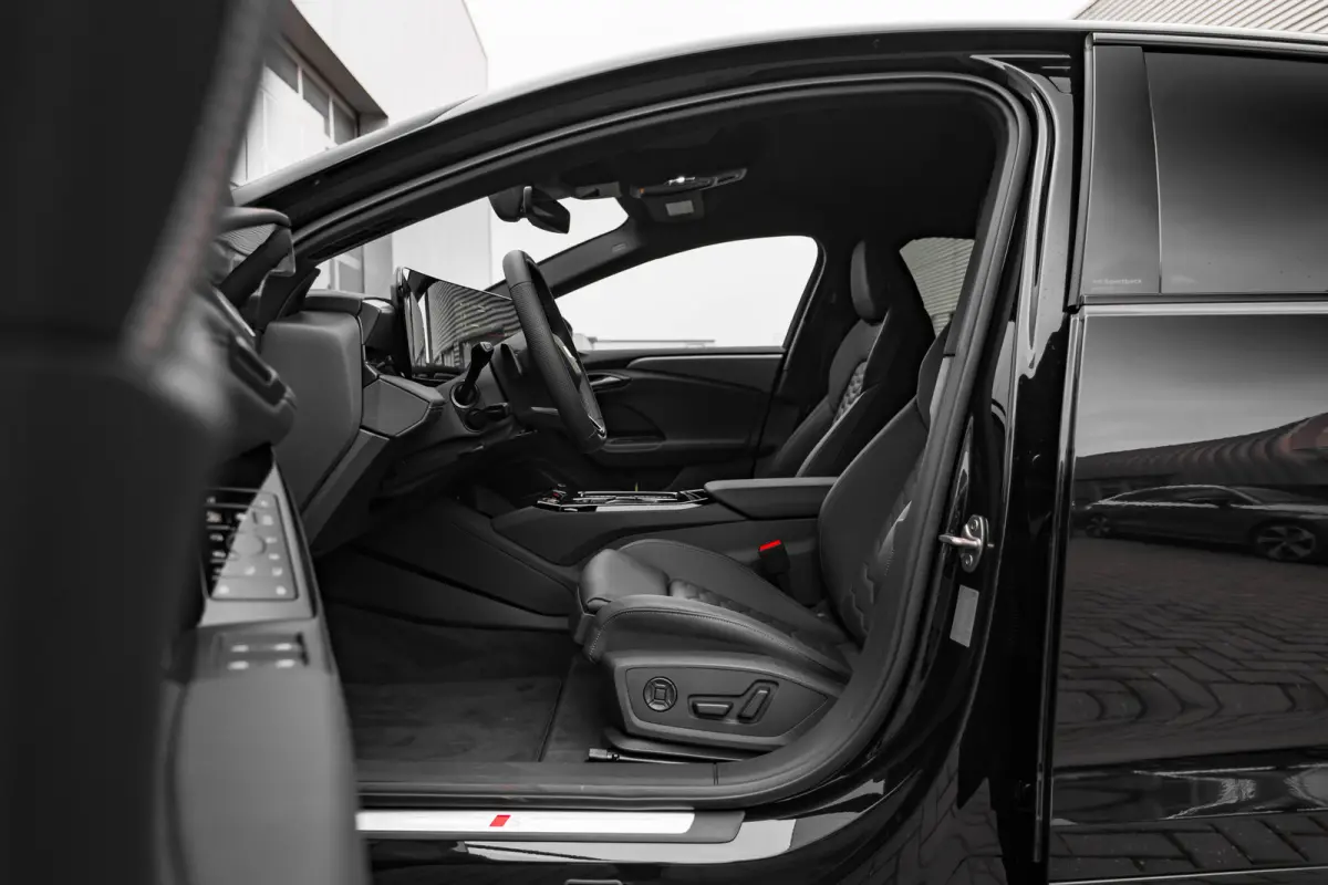 S edition, A6 e-tron (2025) | Audi smartphone interface | Comfortsleutel | Elektrisch instelbare voorstoelen