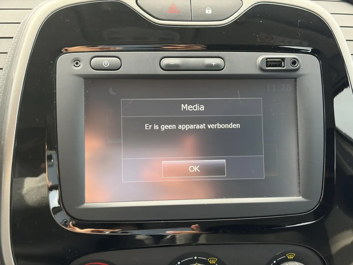 0.9 TCe Expression 2e Eigenaar,Navi,Trekhaak,Pdc,Airco,Cruise,Lm velgen,N.A.P,Weinig Km,Apk tot 01-2027