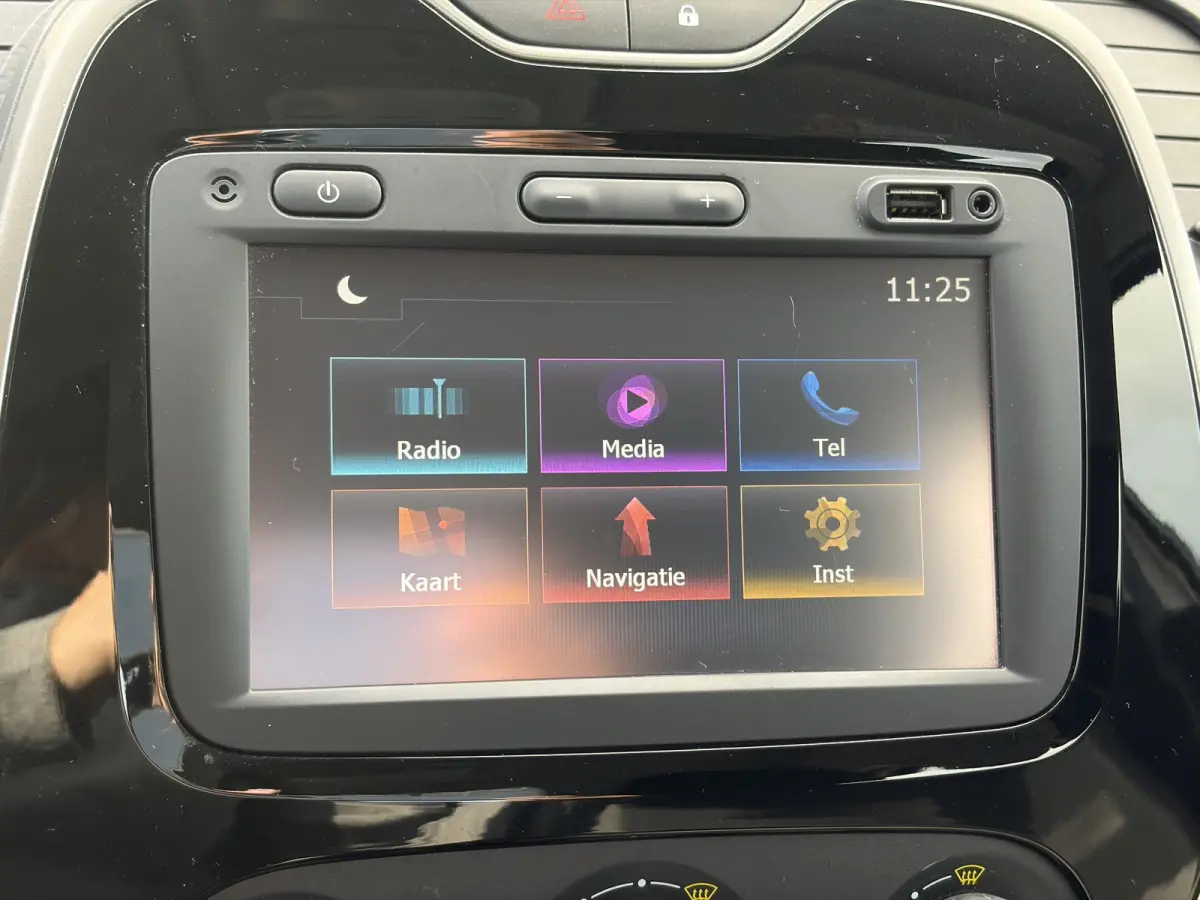 0.9 TCe Expression 2e Eigenaar,Navi,Trekhaak,Pdc,Airco,Cruise,Lm velgen,N.A.P,Weinig Km,Apk tot 01-2027