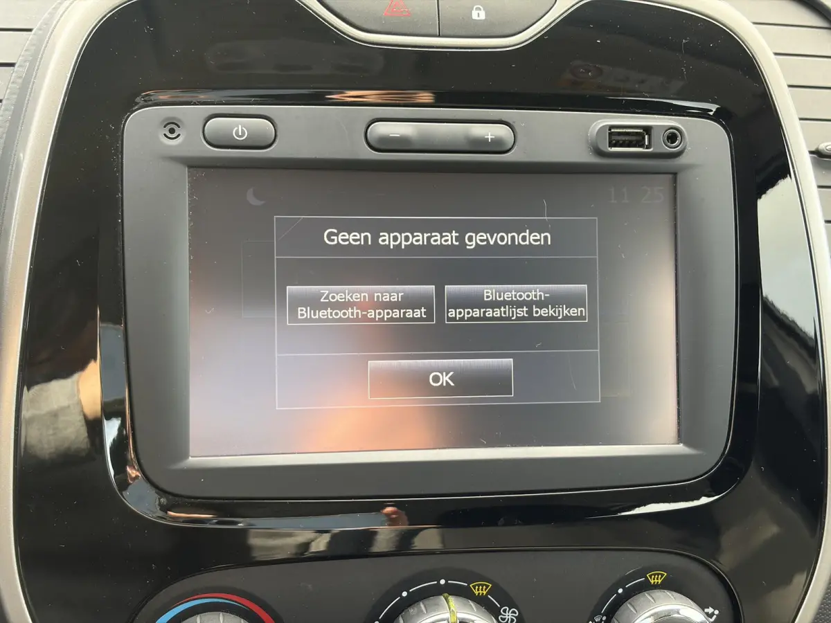 0.9 TCe Expression 2e Eigenaar,Navi,Trekhaak,Pdc,Airco,Cruise,Lm velgen,N.A.P,Weinig Km,Apk tot 01-2027