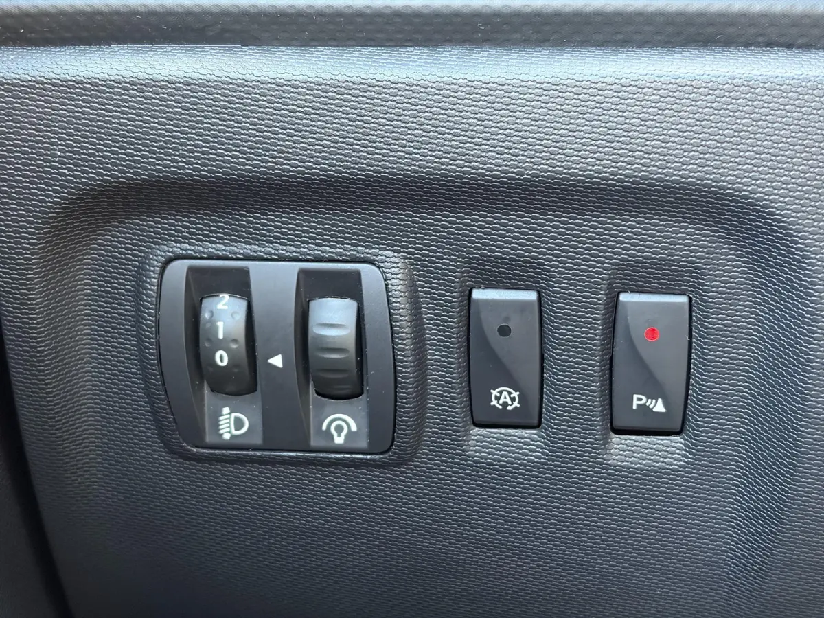 0.9 TCe Expression 2e Eigenaar,Navi,Trekhaak,Pdc,Airco,Cruise,Lm velgen,N.A.P,Weinig Km,Apk tot 01-2027