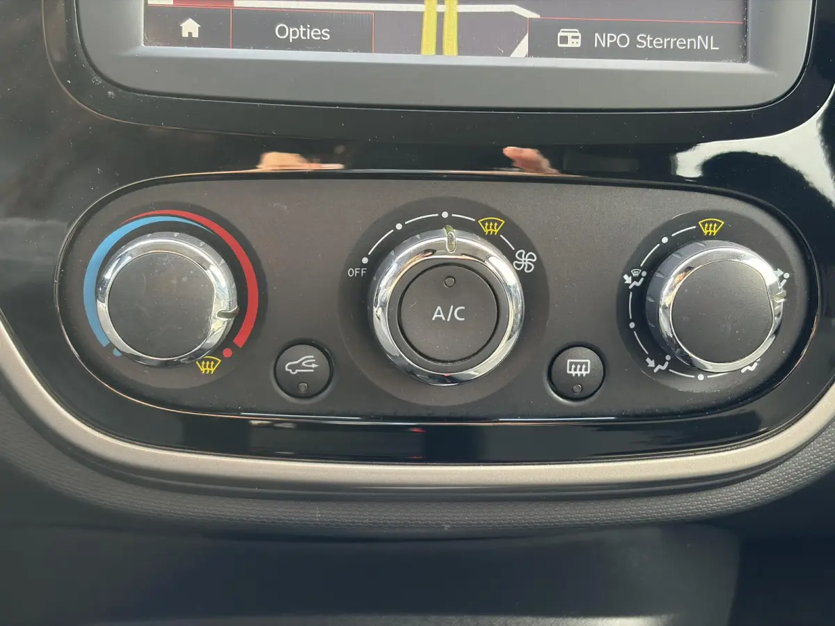 0.9 TCe Expression 2e Eigenaar,Navi,Trekhaak,Pdc,Airco,Cruise,Lm velgen,N.A.P,Weinig Km,Apk tot 01-2027