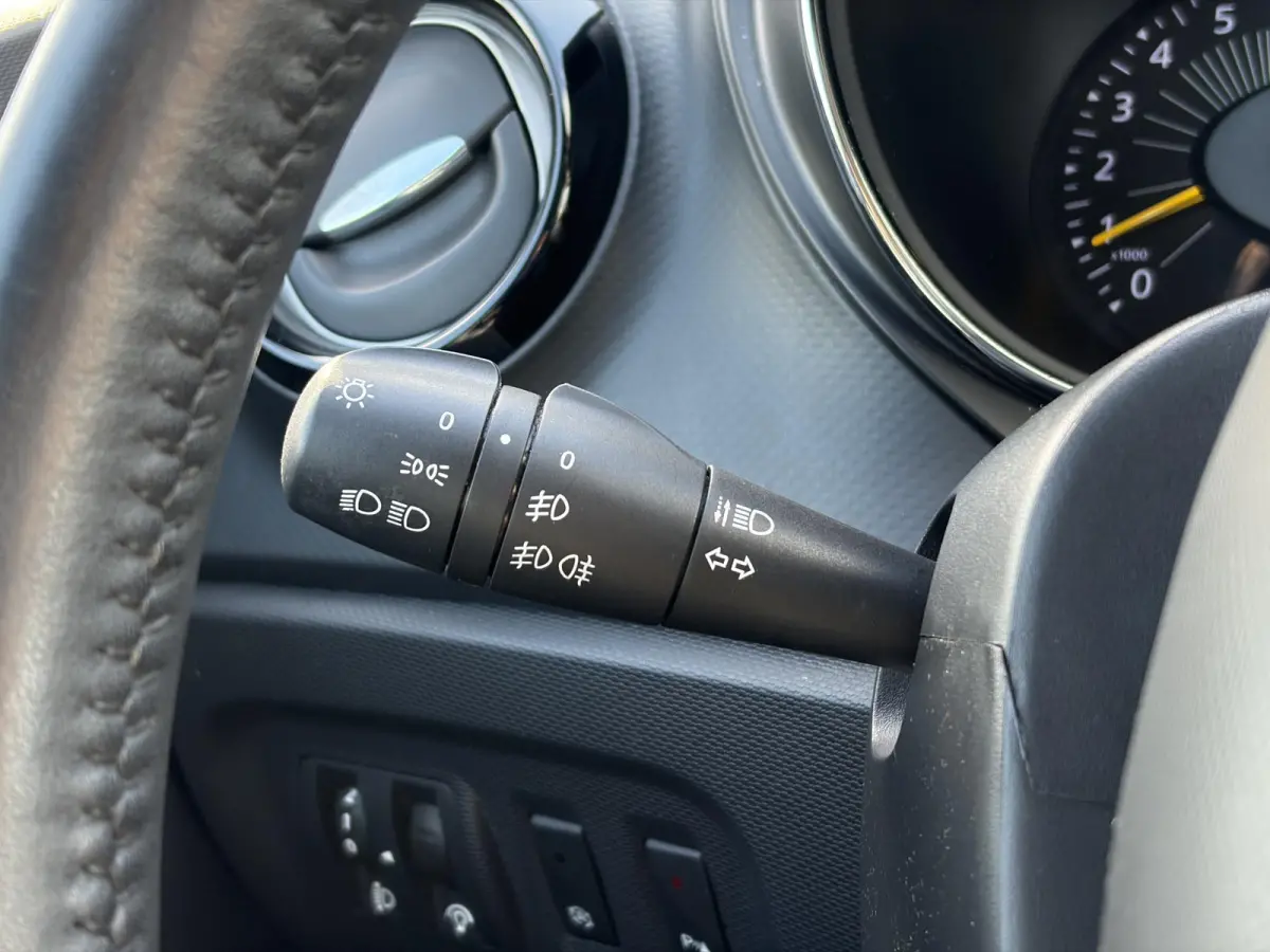0.9 TCe Expression 2e Eigenaar,Navi,Trekhaak,Pdc,Airco,Cruise,Lm velgen,N.A.P,Weinig Km,Apk tot 01-2027