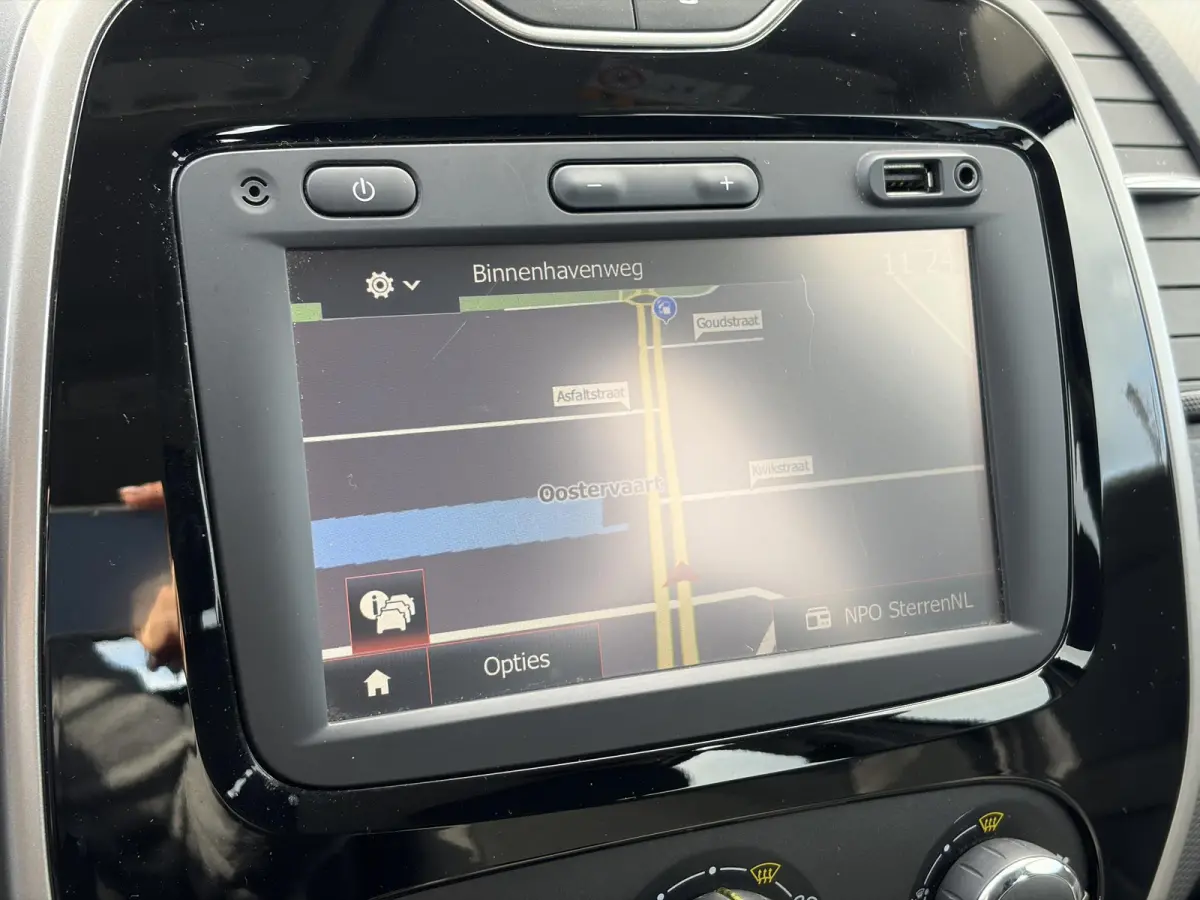 0.9 TCe Expression 2e Eigenaar,Navi,Trekhaak,Pdc,Airco,Cruise,Lm velgen,N.A.P,Weinig Km,Apk tot 01-2027