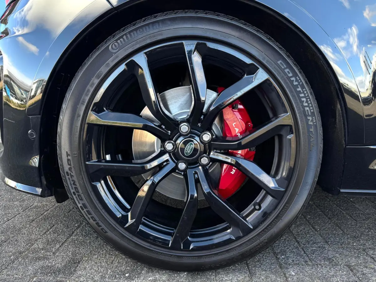 P575 SVR Full | Panorama | Carbon | Stoelverkoeling | Luchtvering | Alcantara hemel | BTW