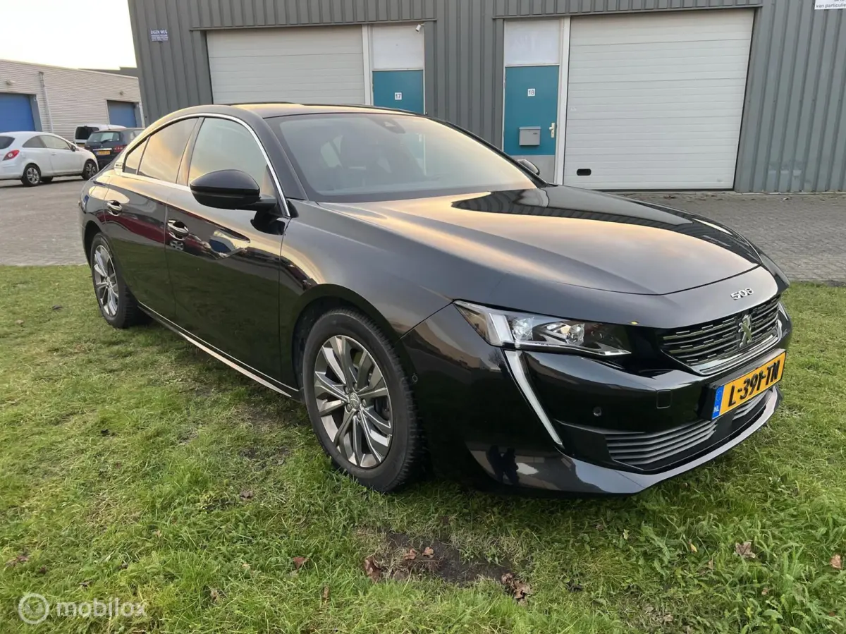 1.6 HYbrid Blue Lease Allure | Automaat |