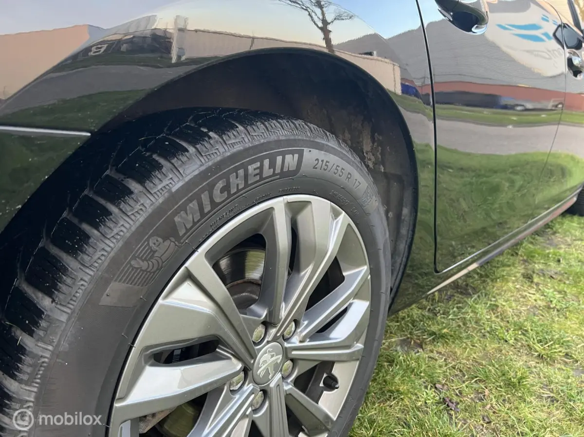 1.6 HYbrid Blue Lease Allure | Automaat |