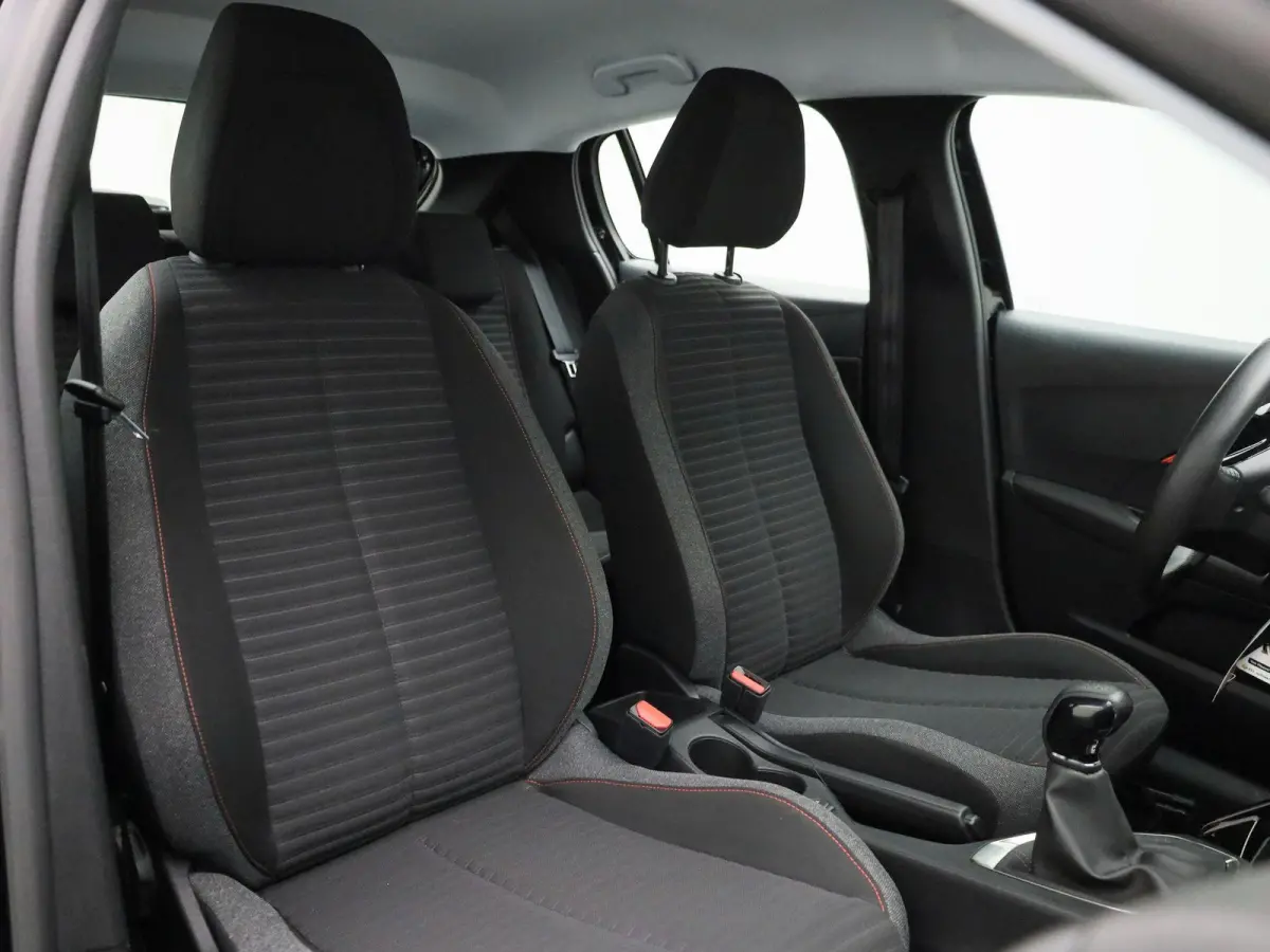 1.2 PureTech Active Pack | Airco | Navigatie | Parkeersensoren | Apple Carplay/Android Auto |