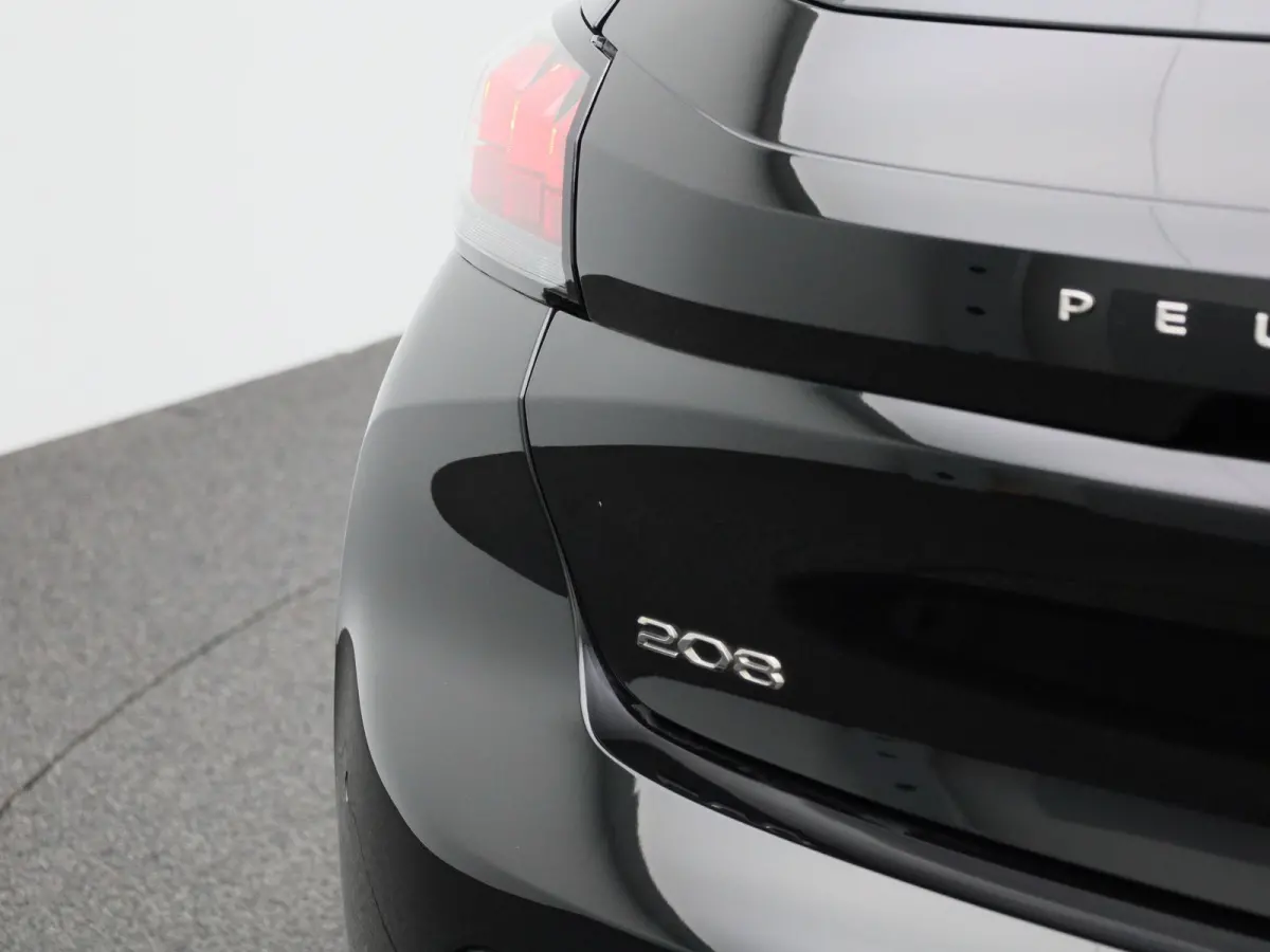1.2 PureTech Active Pack | Airco | Navigatie | Parkeersensoren | Apple Carplay/Android Auto |