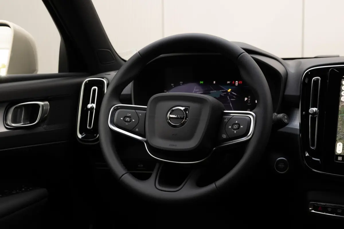 B3 Core Mild Hybrid | Keyless | LED | Camera