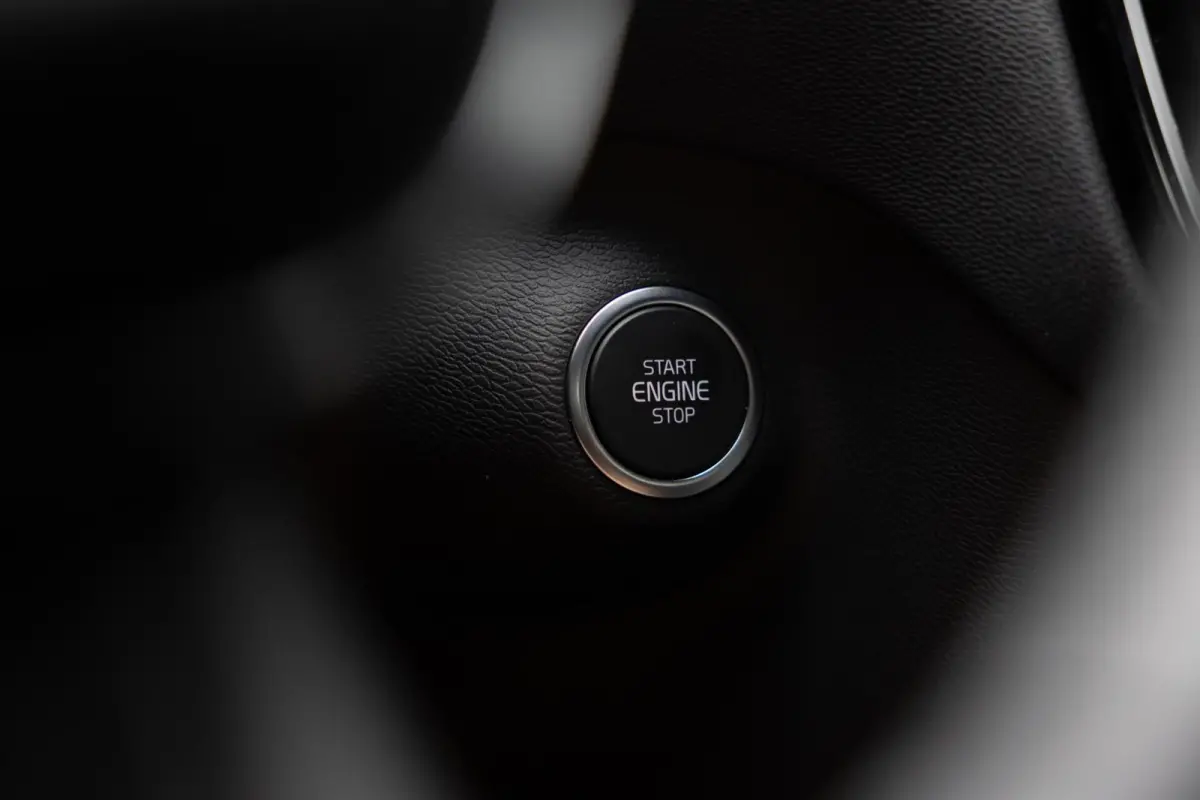 B3 Core Mild Hybrid | Keyless | LED | Camera