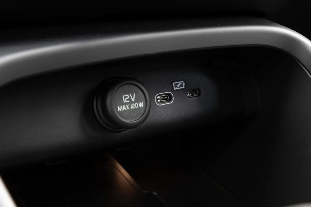 B3 Core Mild Hybrid | Keyless | LED | Camera