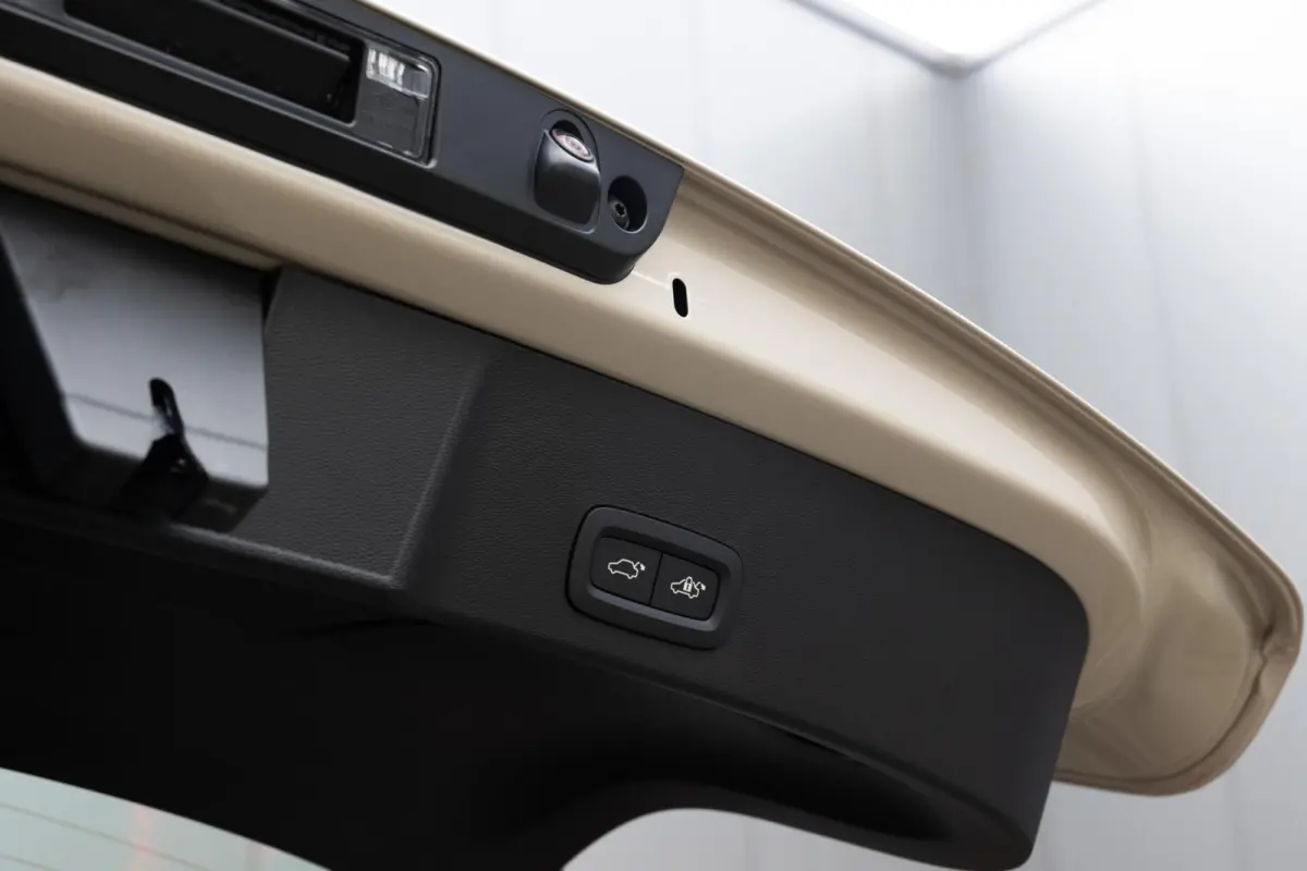 B3 Core Mild Hybrid | Keyless | LED | Camera