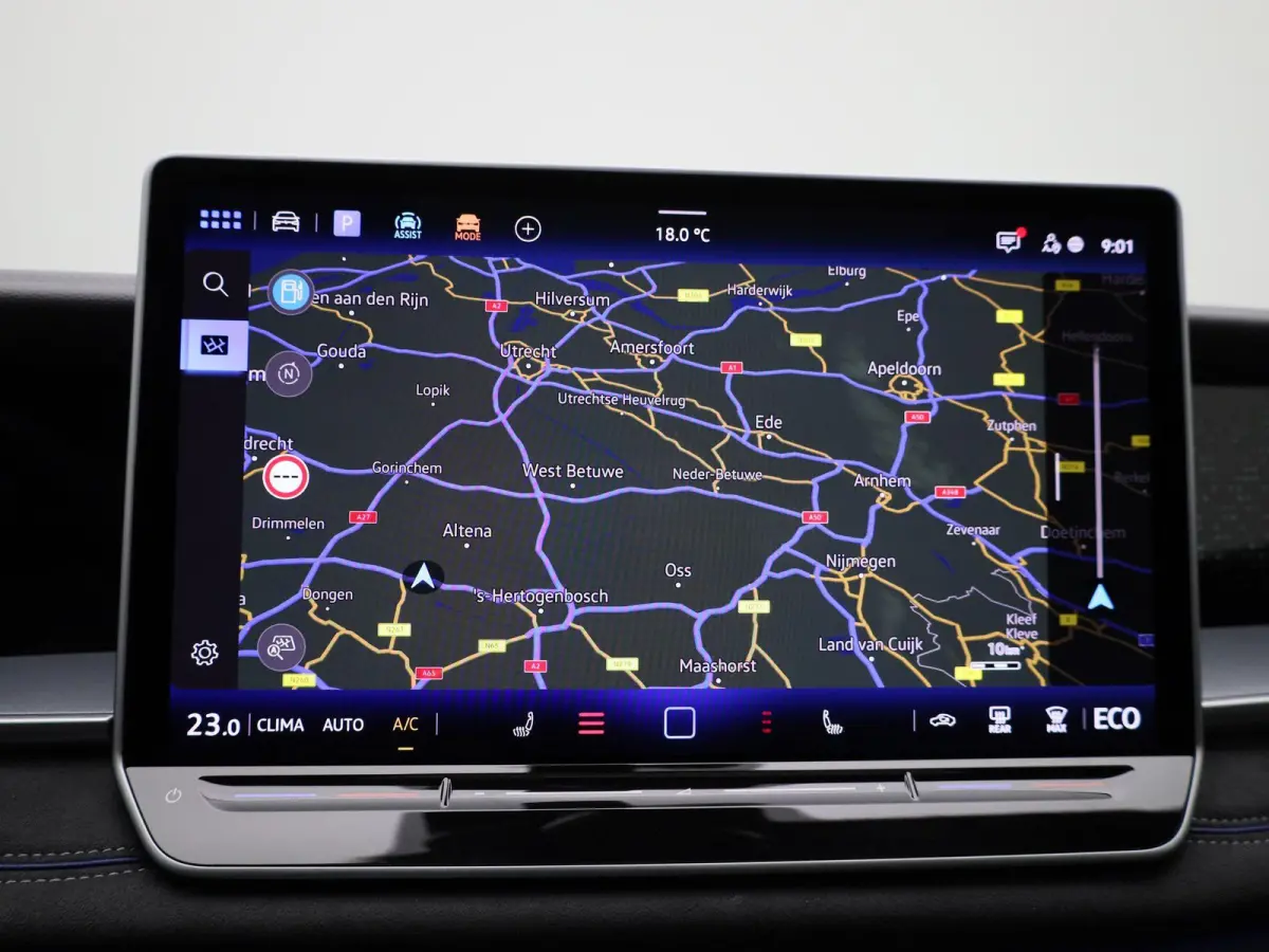 1.5 eHybrid R-Line Edition 272 PK| SoH 100% | Panorama Dak | Trekhaak | Navigatie + (Groot Scherm) | Head-Up Display | Stoelverwarming | Stuurwielverwarming