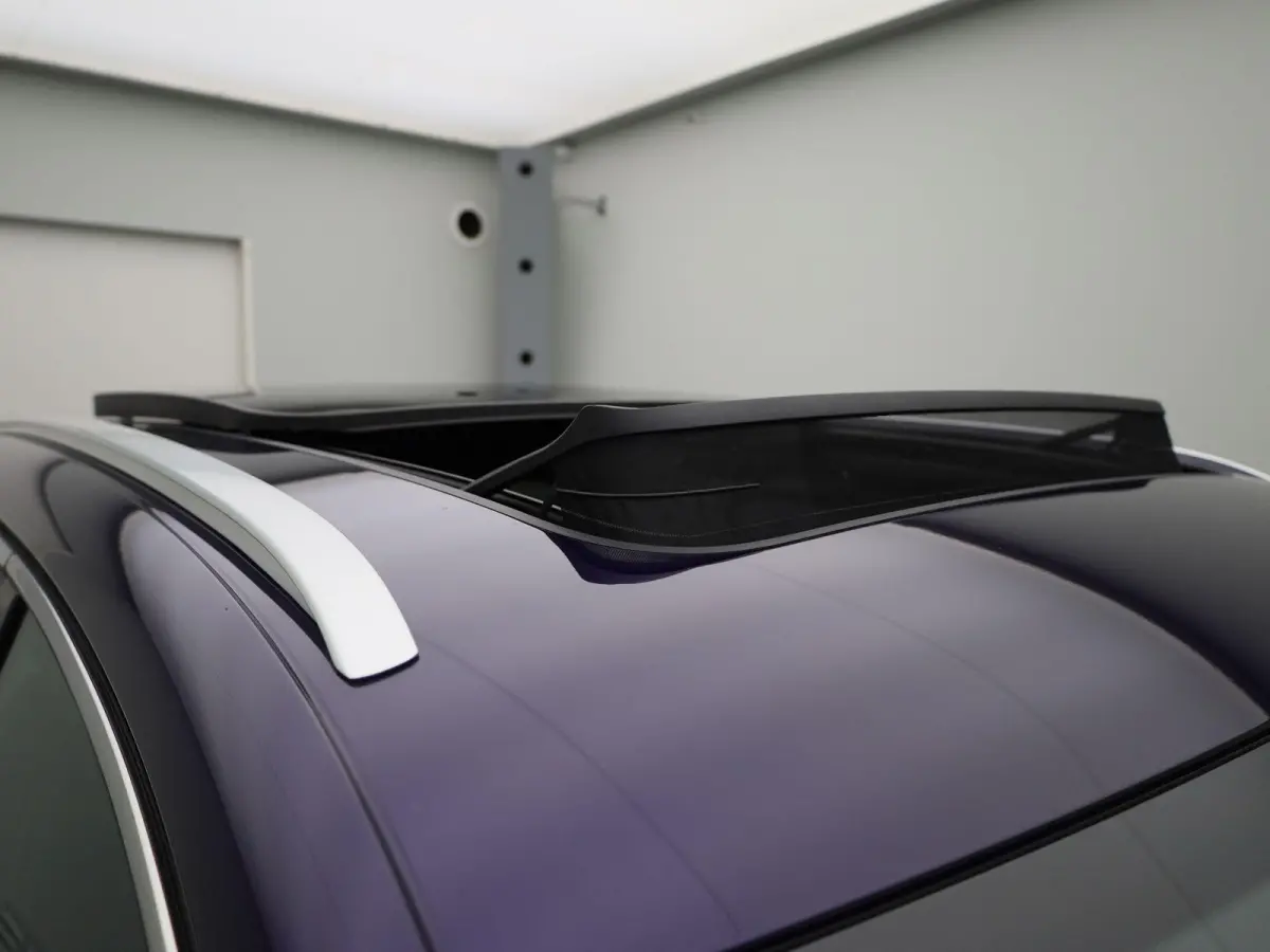 1.5 eHybrid R-Line Edition 272 PK| SoH 100% | Panorama Dak | Trekhaak | Navigatie + (Groot Scherm) | Head-Up Display | Stoelverwarming | Stuurwielverwarming
