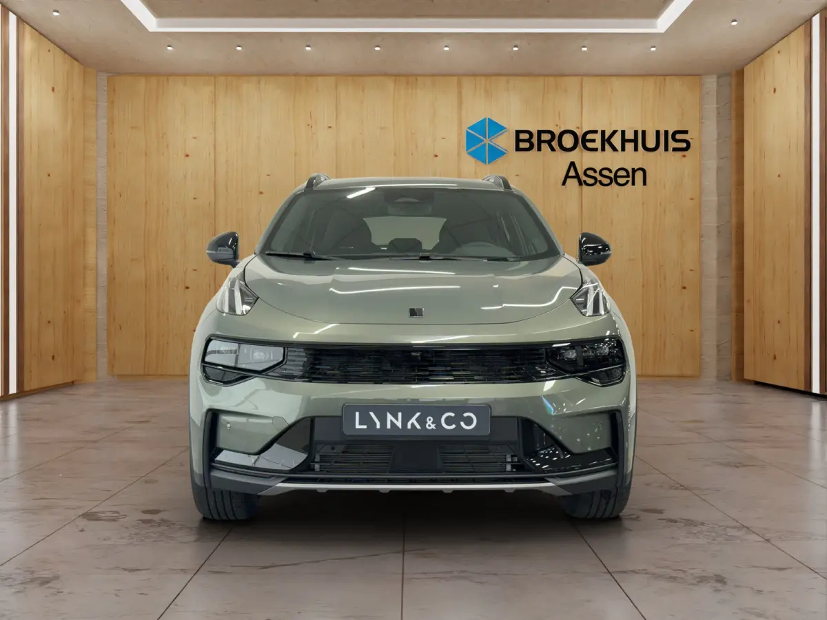 Core | Stoelverwarming |Parkeercamera | Apple Carplay/Android Auto|