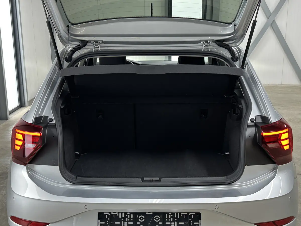 1.0 TSI Life Edition 95 pk Apple | Clima | Carplay/Android Auto| LED | Camera |