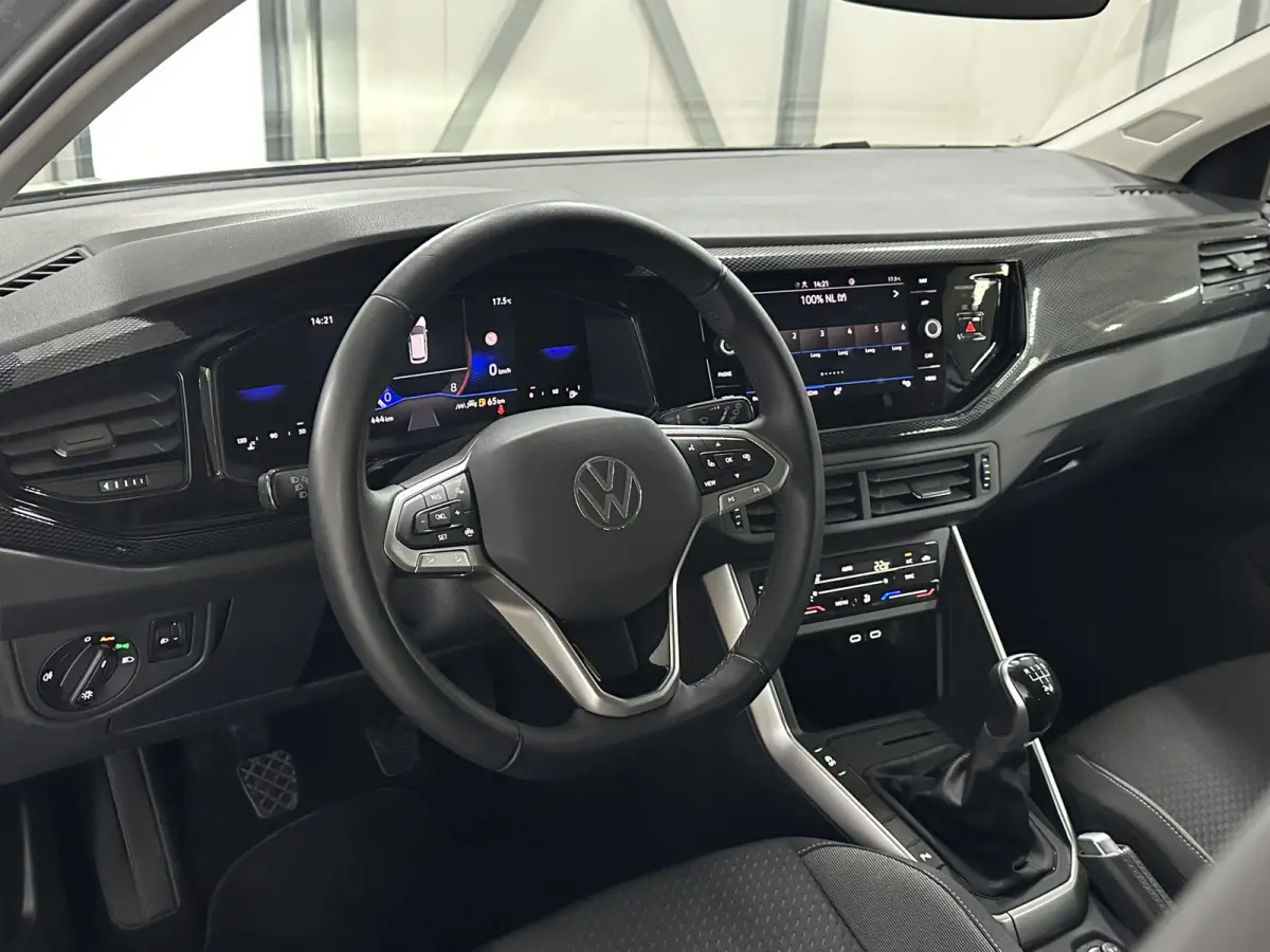 1.0 TSI Life Edition 95 pk Apple | Clima | Carplay/Android Auto| LED | Camera |