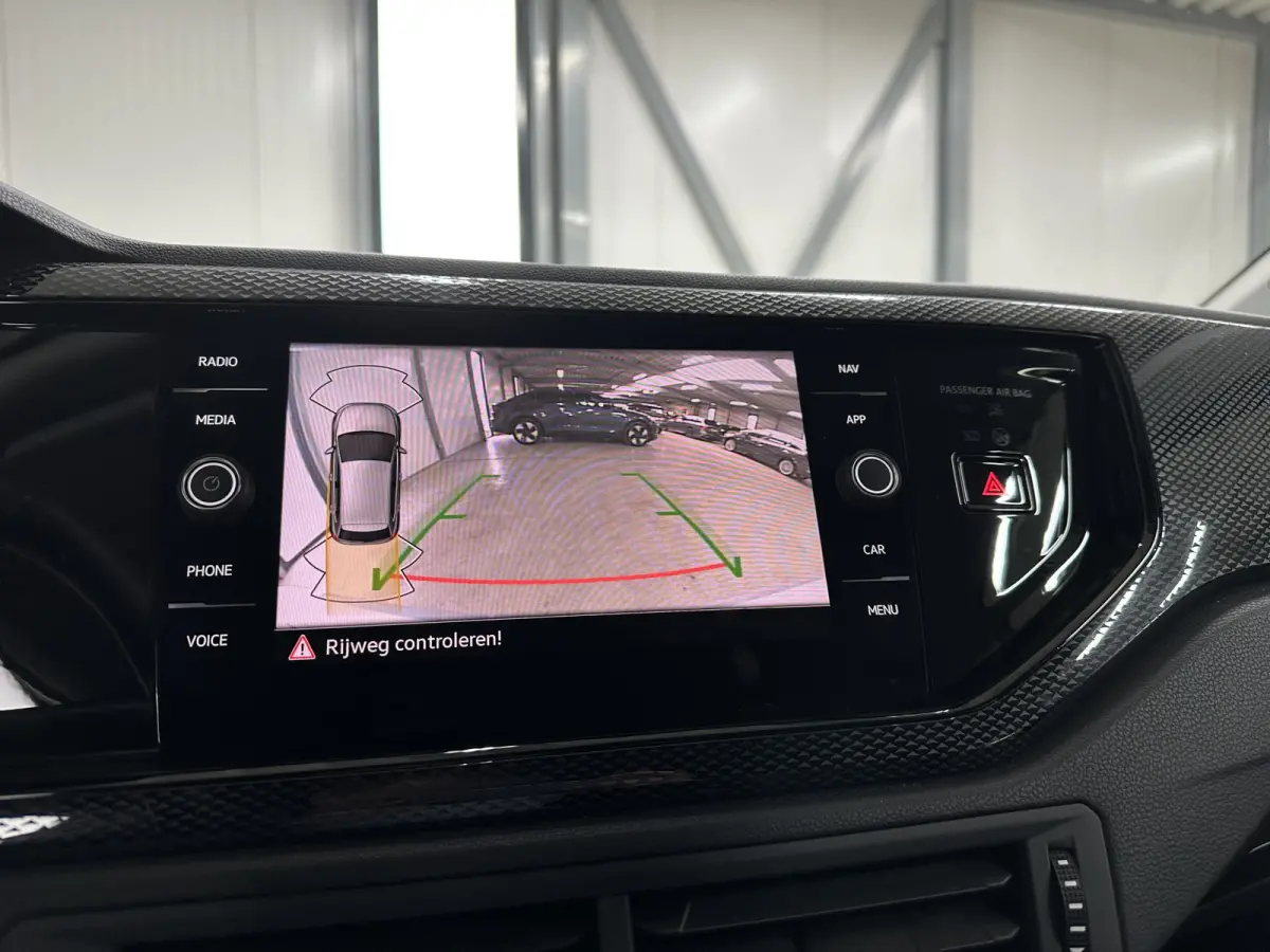 1.0 TSI Life Edition 95 pk Apple | Clima | Carplay/Android Auto| LED | Camera |