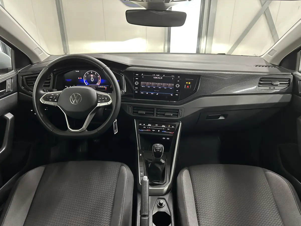 1.0 TSI Life Edition 95 pk Apple | Clima | Carplay/Android Auto| LED | Camera |
